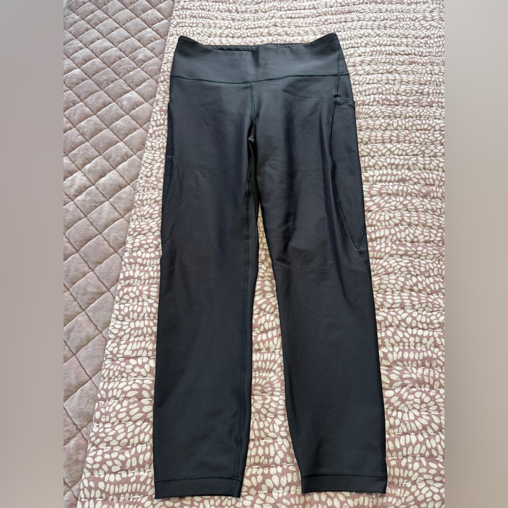 Athleta Black Interval Stash 7/8 Tight Leggings
